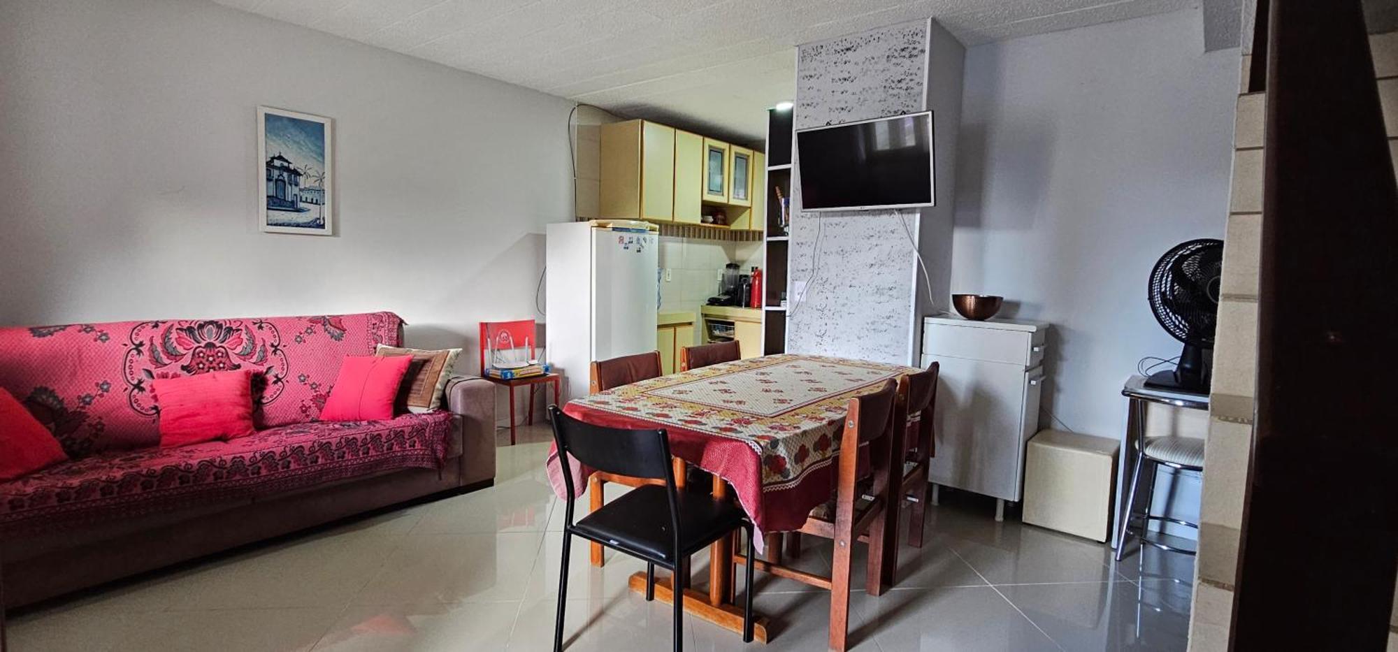 Residencial Hannah - Casa 6 - Porto Belo Sc - Bairro Pereque Kamer foto